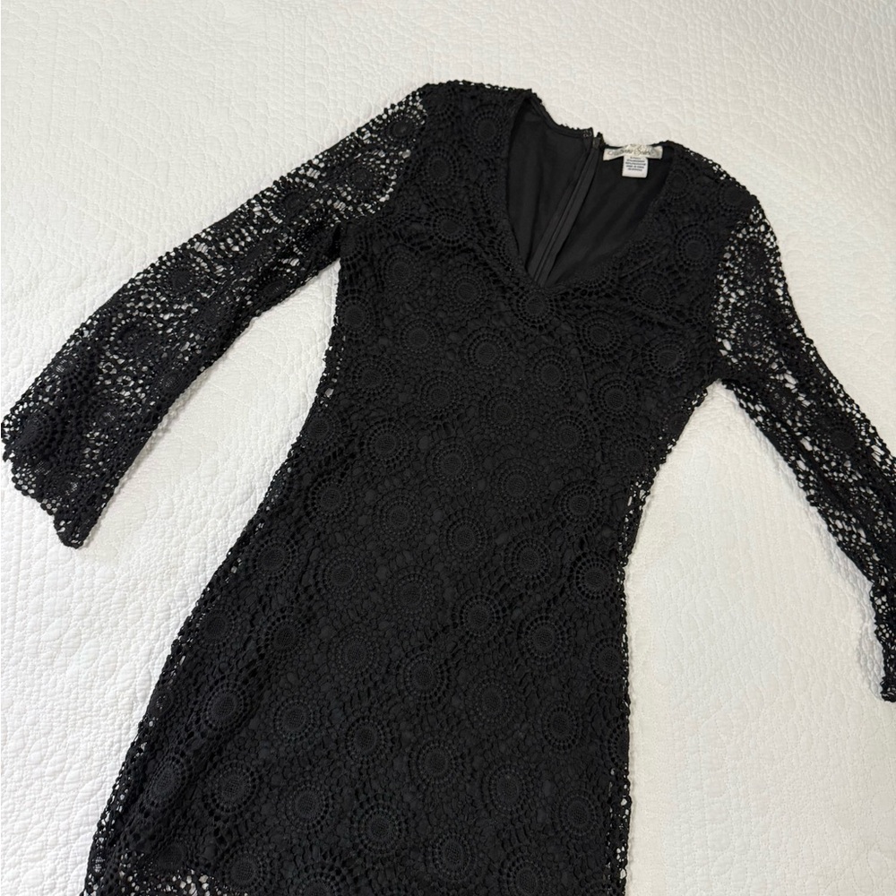 Elegant Black Lace Dress